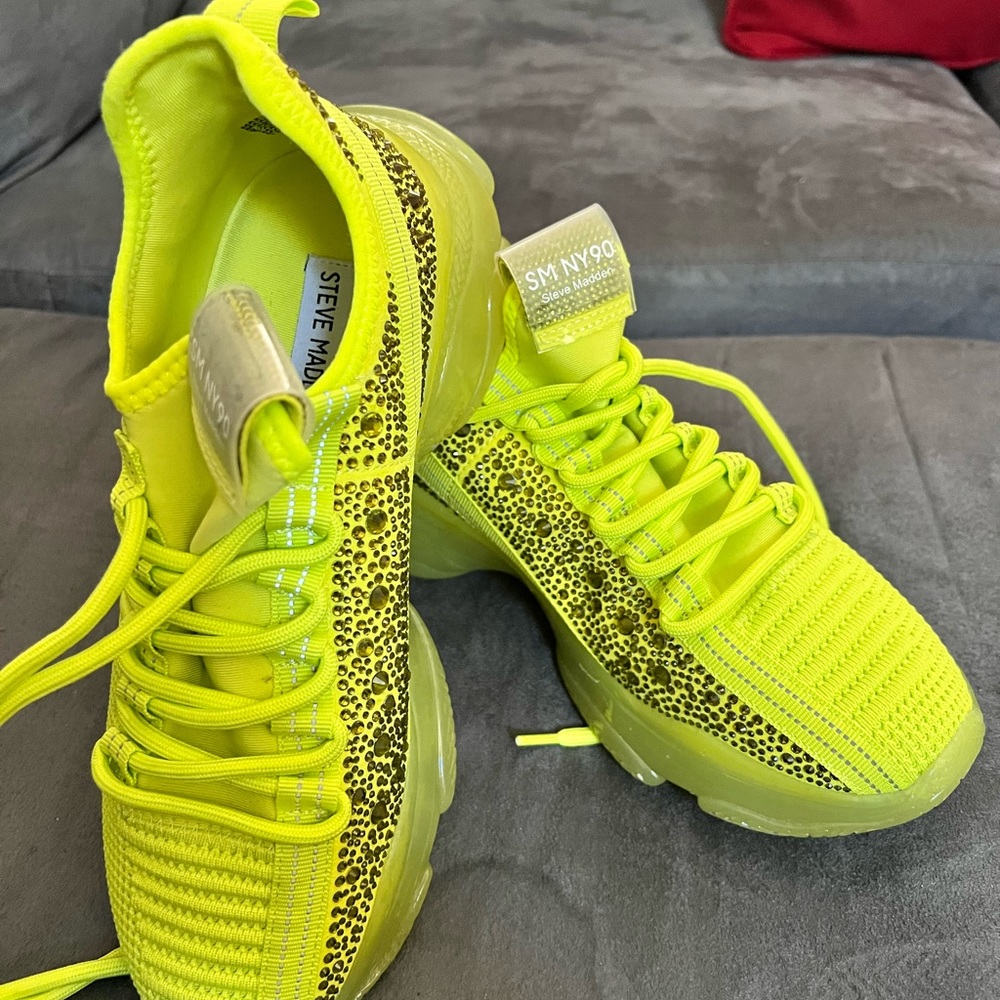 Steve Madden Sneakers
